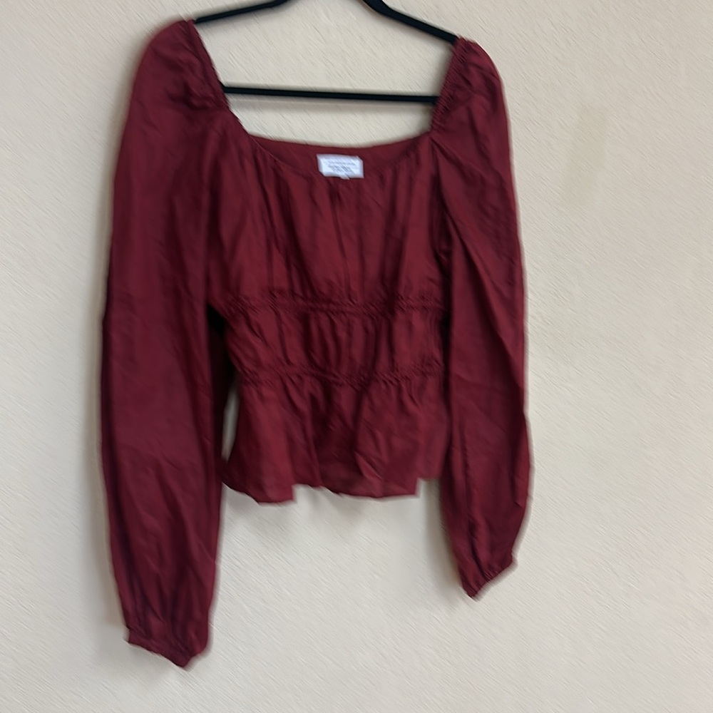 Los Angeles Atelier & otter stories womans burgundy Ruched Long Sleeve top M 12 - Picture 3 of 4